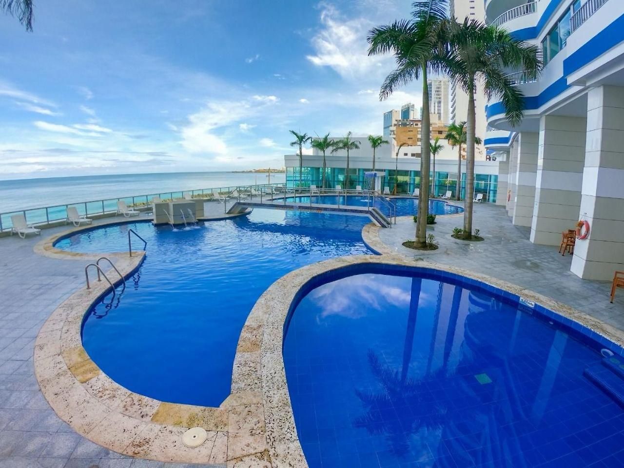 Apartamento Apto En Bocagrande Con Vista Al Mas Piso 22 *