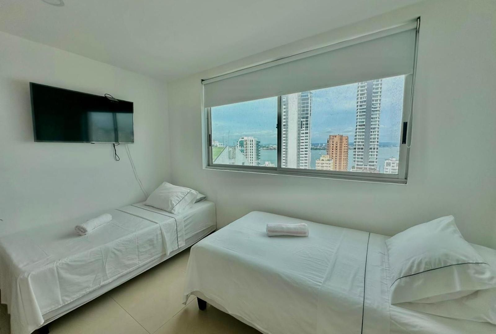 Apartamento Apto En Bocagrande Con Vista Al Mas Piso 22 *