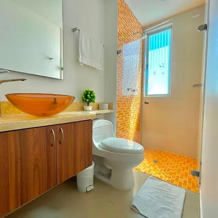 Apto En Bocagrande Con Vista Al Mas Piso 22